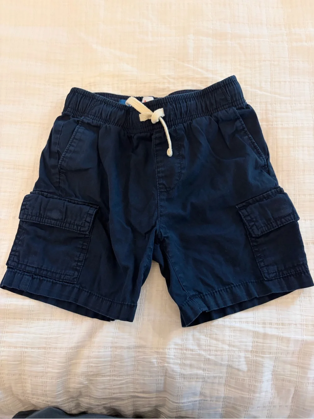 Kids Old Navy Cargo Shorts with Drawstring in Navy